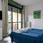 Guesthost - Residential Flat With Balconyparma Residential Con Balcone * Parma