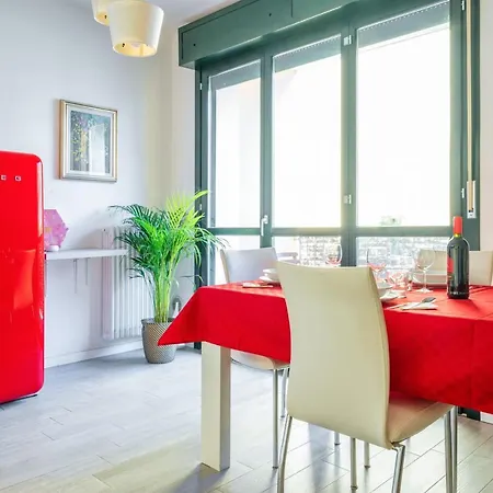 Apartment Residential Con Balcone *