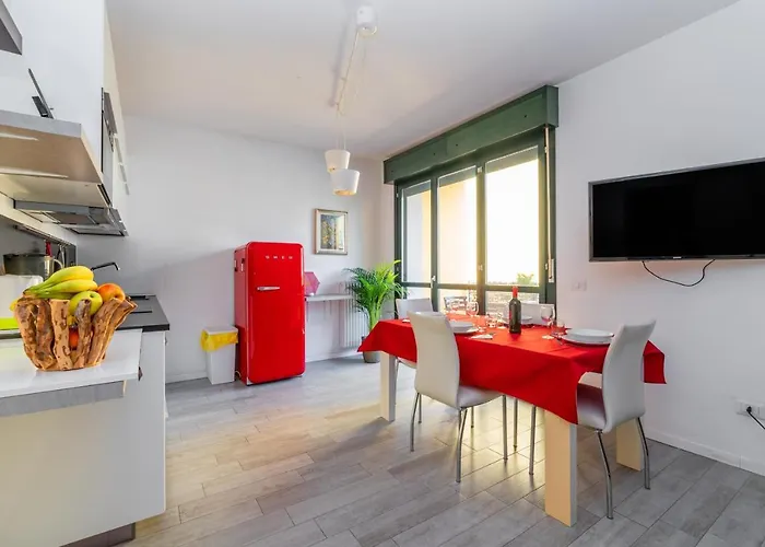 Guesthost - Residential Flat With Balconyparma Residential Con Balcone Apartment Parma