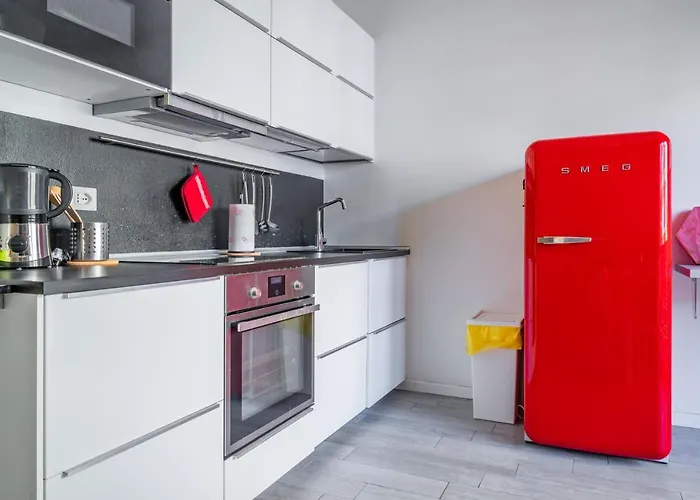 Apartment Guesthost - Residential Flat With Balconyparma Residential Con Balcone *