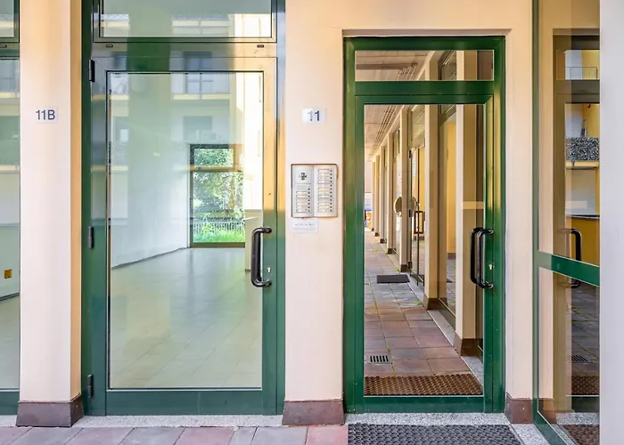 Apartment Guesthost - Residential Flat With Balconyparma Residential Con Balcone